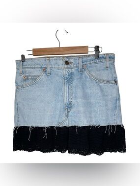 Upcycled Levi’s Orange Tab 505 Denim Skirt Black Lace Trim 33 Waist Light Wash